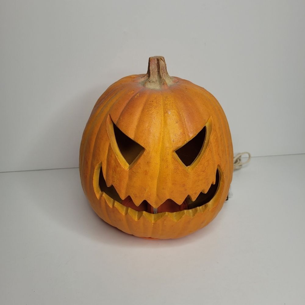 Vintage 1993 light up pumpkin Halloween lamp decor